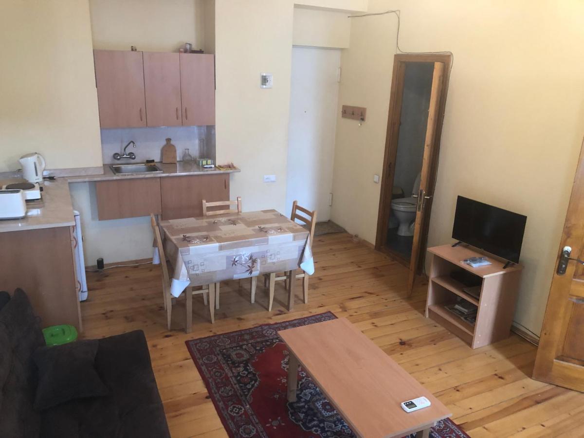Old Metekhi Apartment Тбилиси Экстерьер фото