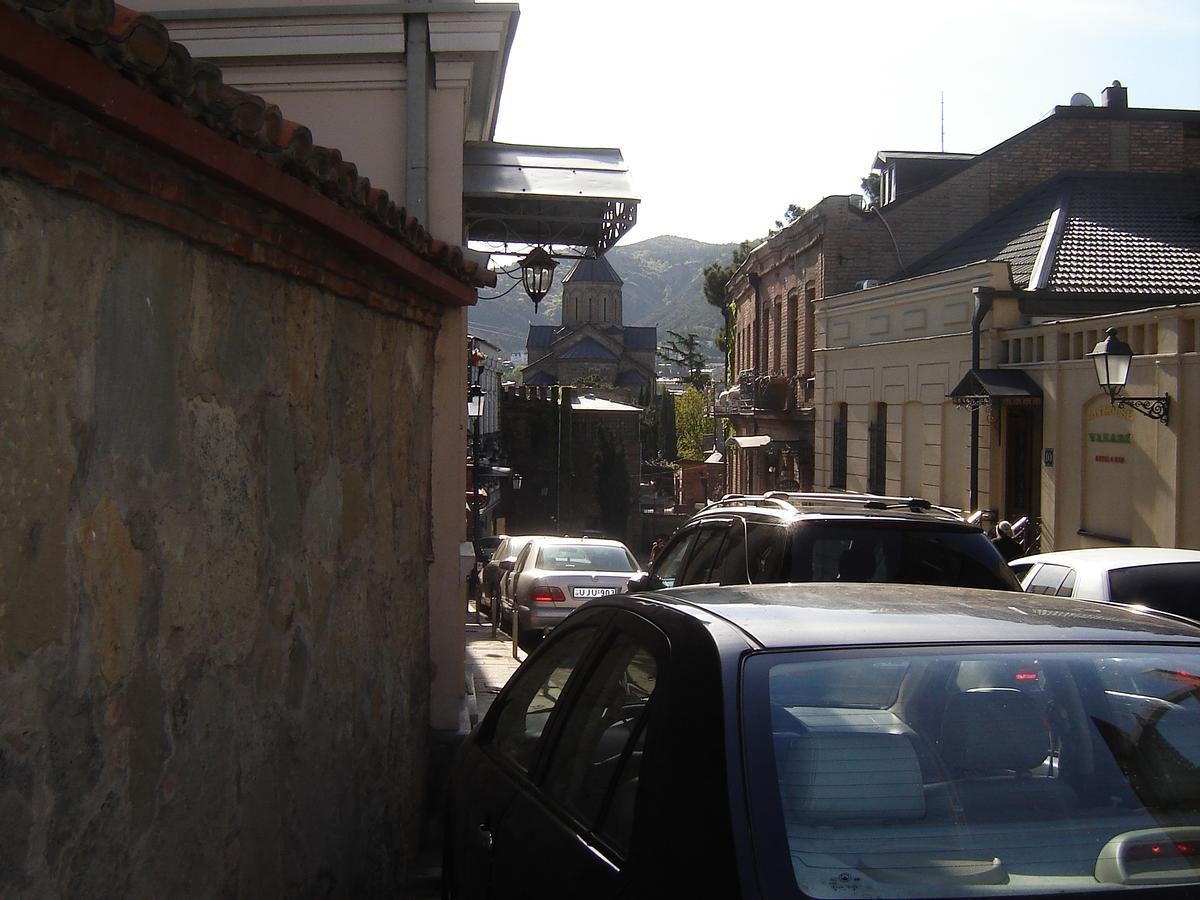Old Metekhi Apartment Тбилиси Экстерьер фото