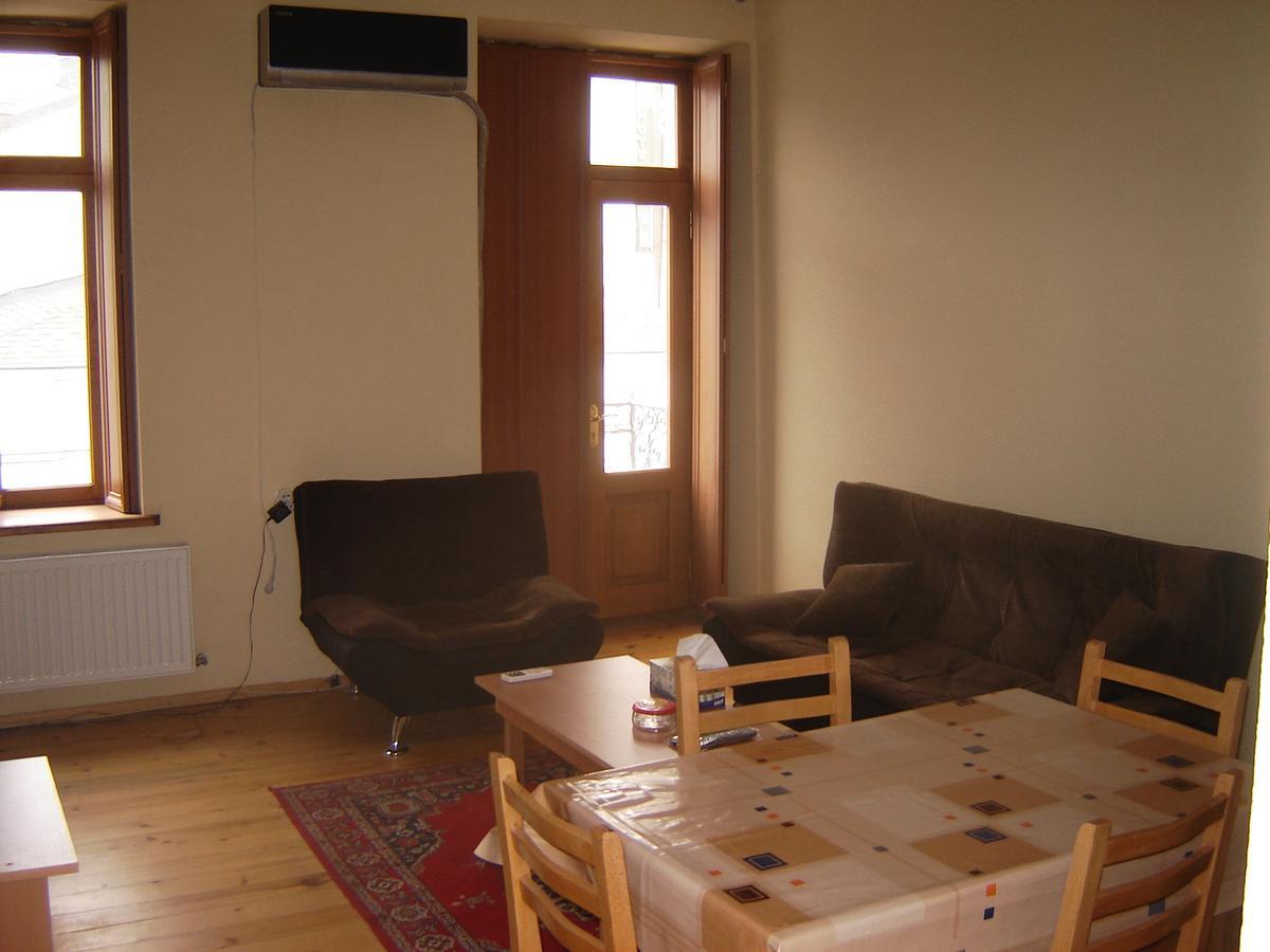 Old Metekhi Apartment Тбилиси Экстерьер фото